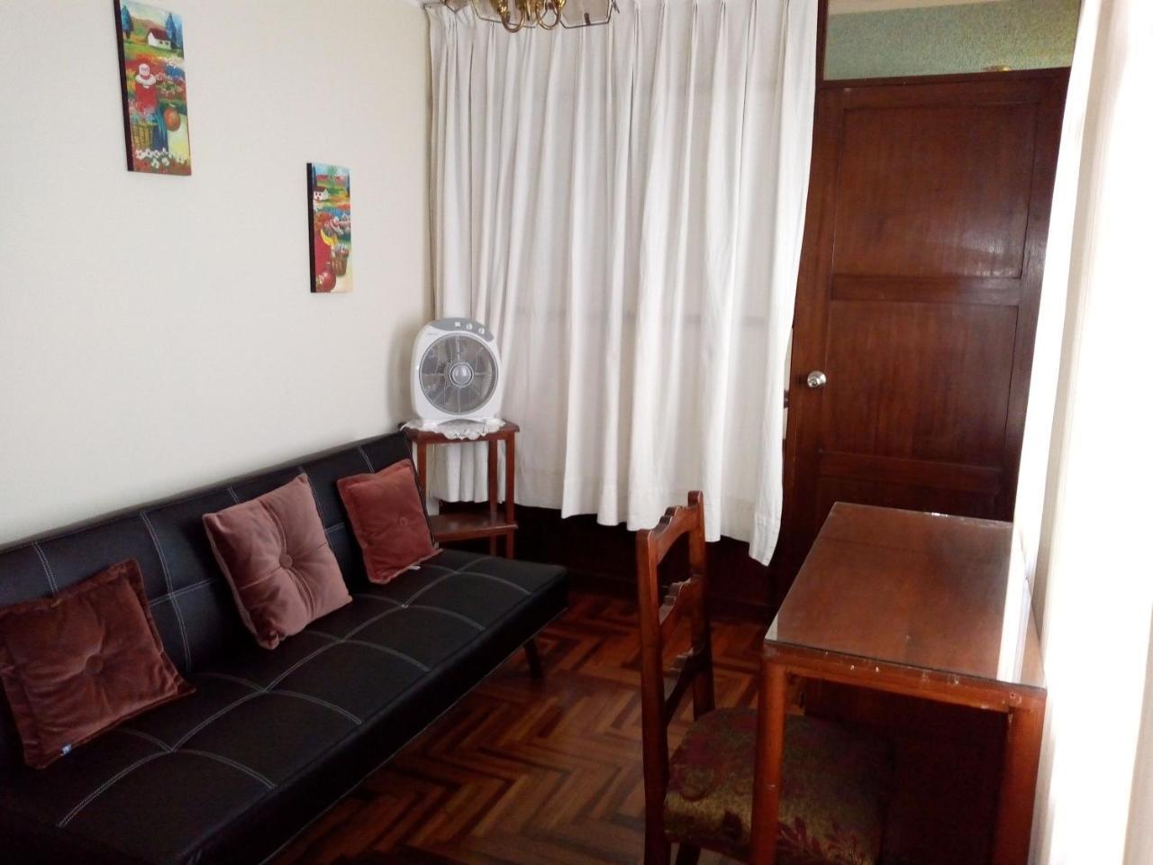 Nydia'S Trujillo City Hostel Bagian luar foto